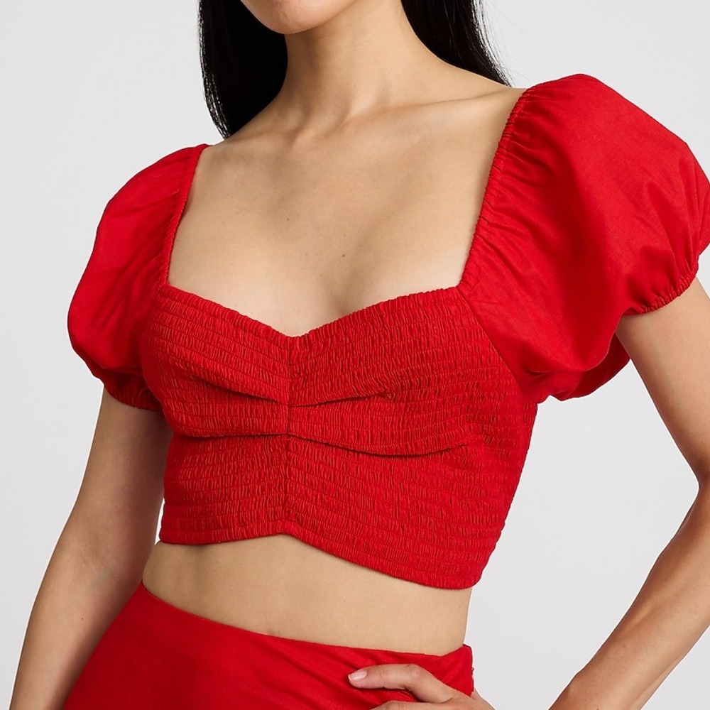 Express Scarlet Puff Sleeve Crop Top